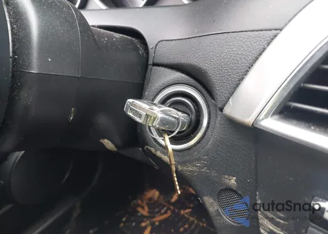 2014 Mercedes-Benz C 300 Sport 4Matic z USA, uszkodzony, nr VIN WDDGF8AB5EG217284